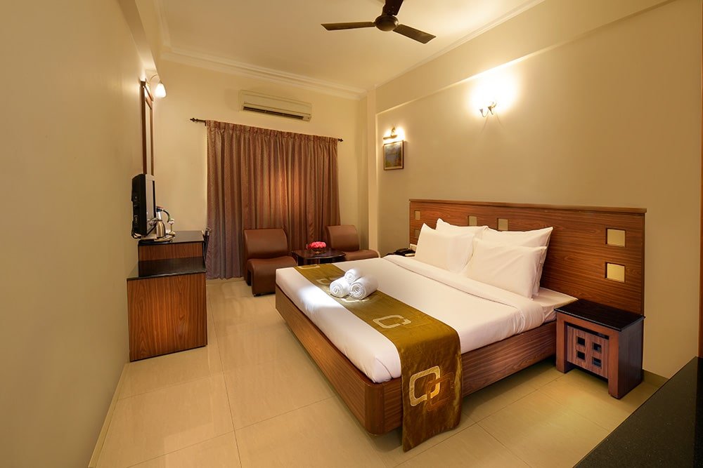 Executive Room at Plaza Inn with premium amenities